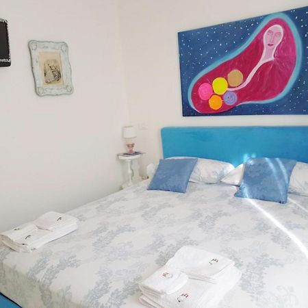 Suite And Relax Tina A 2 Passi Dal Centro E Al Foro Italico Palermo Eksteriør billede
